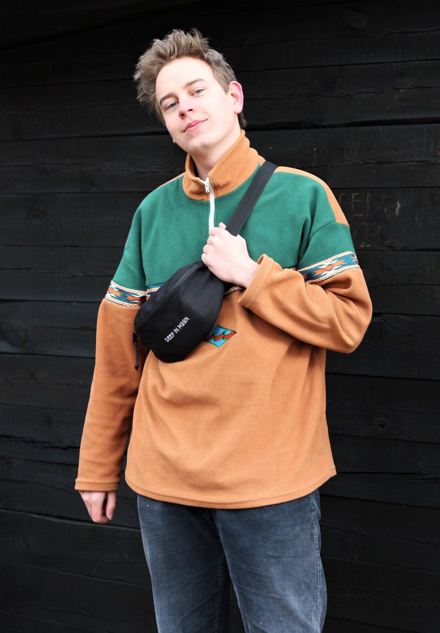 04 - DEEP IN MOON Waistpack